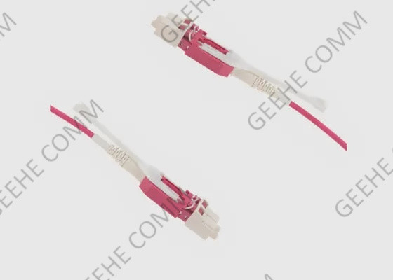 プッシュ プル タブLC/LCとのUnibootは2.0mm OFNP繊維パッチ ケーブルを二重にする
