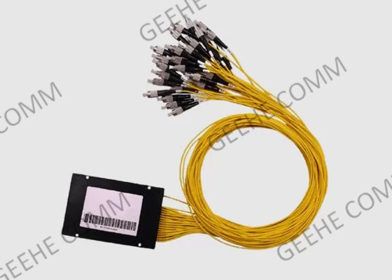 1×32 PLCの光ファイバケーブルのディバイダーのプラスチックABS箱のパッケージ2.0mm FC UPCのコネクター