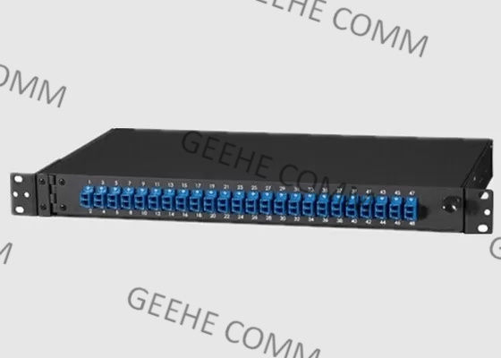 SCのアダプターの壁の台紙2U 48の左舷繊維光学のパッチ盤