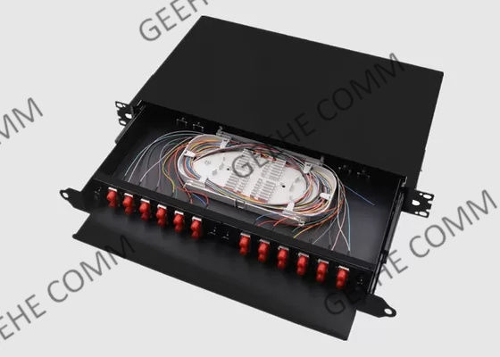 ジルコニアの挿入物単モード2U 24左舷FCの繊維光学のパッチ盤