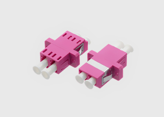 LC/UPCの光ファイバケーブルのアダプターの二重MM OM4はMikrolinkすみれ色のOM4繊維フランジを付けたようになった